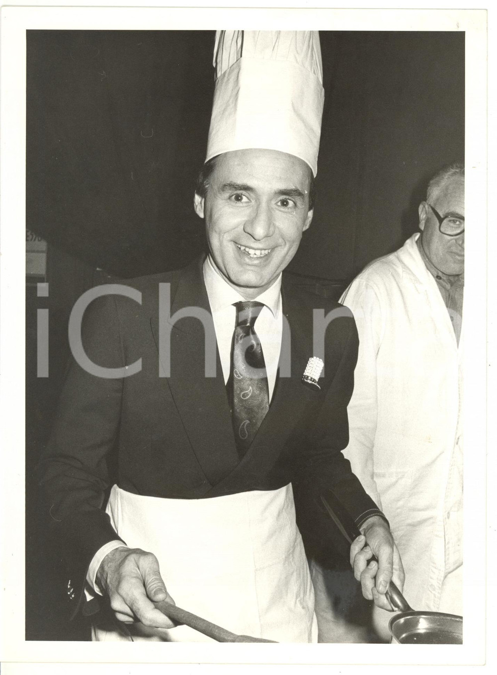 1985 ca RAI DUE - IL CAPPELLO SULLE VENTITRÉ - Paolo MOSCA si improvvisa cuoco