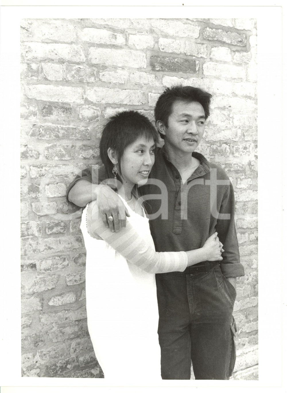 1985 ca CINEMA Ritratto dell'attore Dennis DUN con la moglie - Foto 18x24