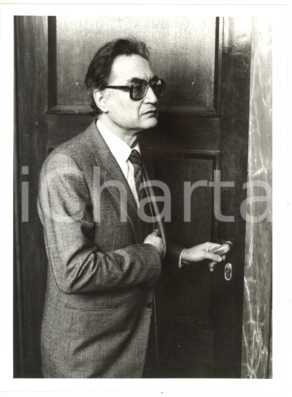 1985 ca MILANO Piero SCHLESINGER direttore Banca Popolare *Foto VINTAGE 18x24 cm