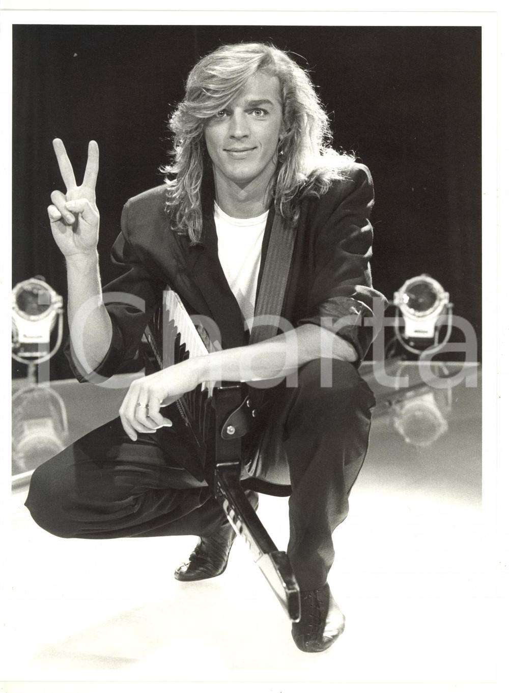 1985 ca MUSICA Ritratto del cantante croato Sandy MARTON - Foto VINTAGE 18x24 cm