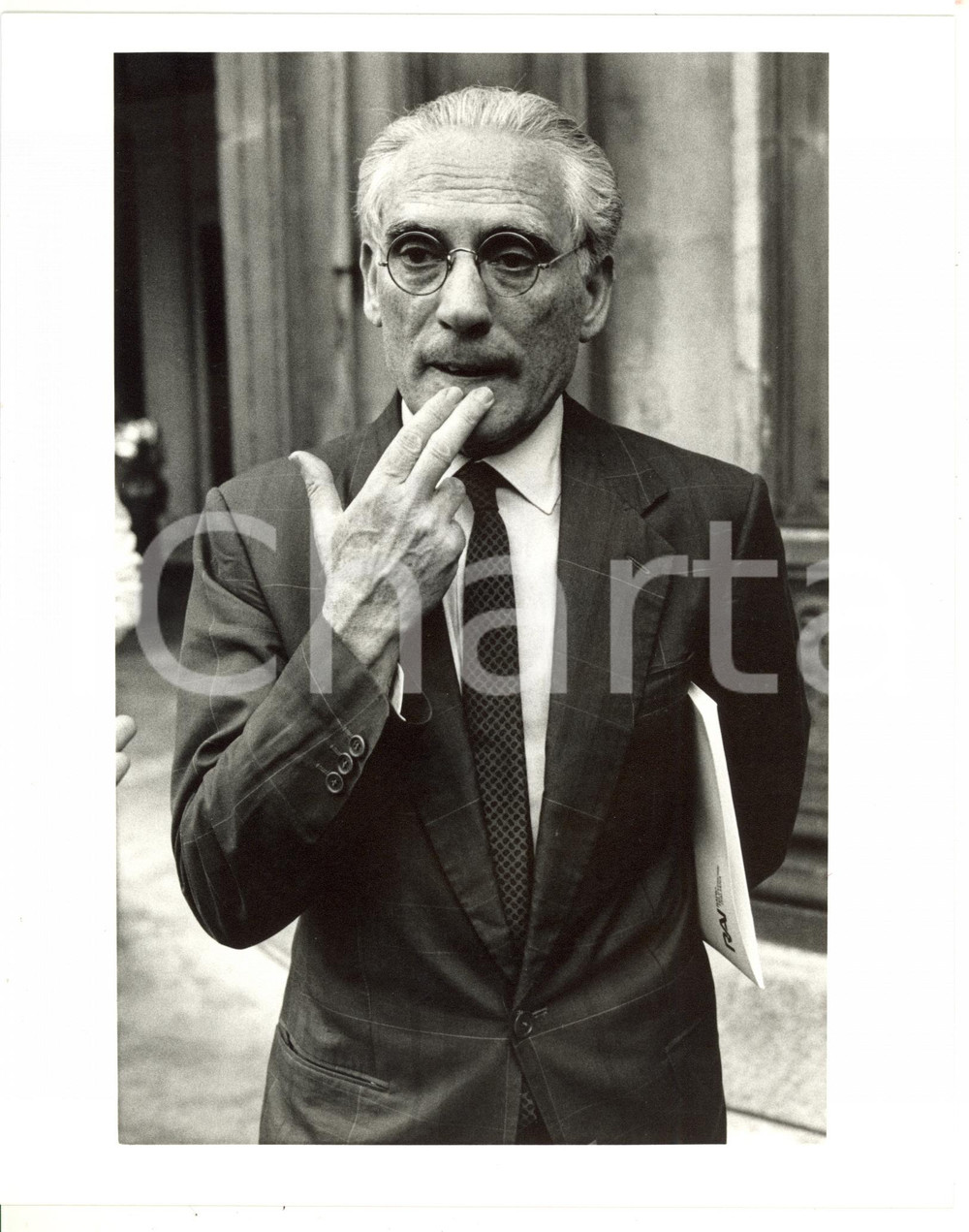 1990 ca RAI TRE Ritratto del direttore Angelo GUGLIELMI *Foto 20x25 cm