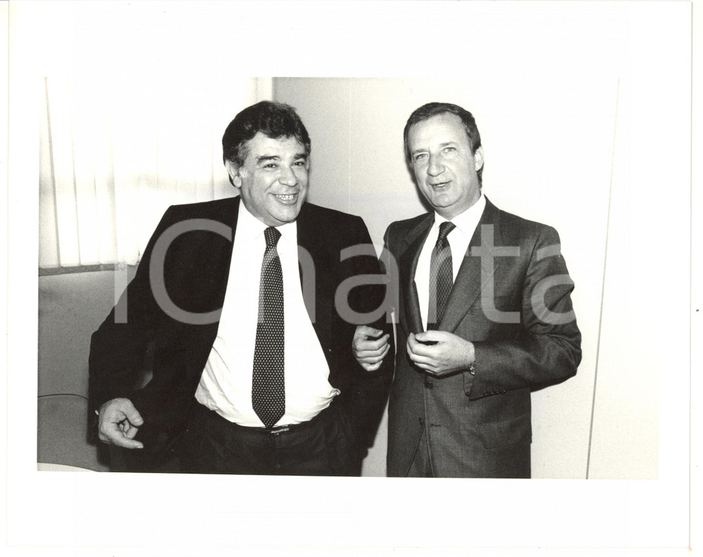 1990 ca CONFINDUSTRIA Lorenzo NECCI a braccetto con Mario ARTALI *Foto 25x20 cm