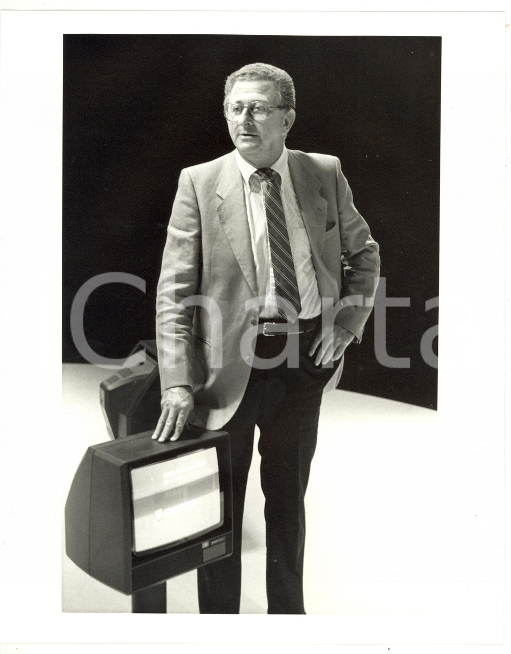 1990 ca RAI Andrea BARBATO in trasmissione *Fotografia VINTAGE 20x25 cm
