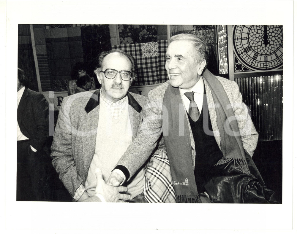 1987 RAI - PORTOBELLO Enzo TORTORA con il giornalista Lino JANNUZZI - Foto