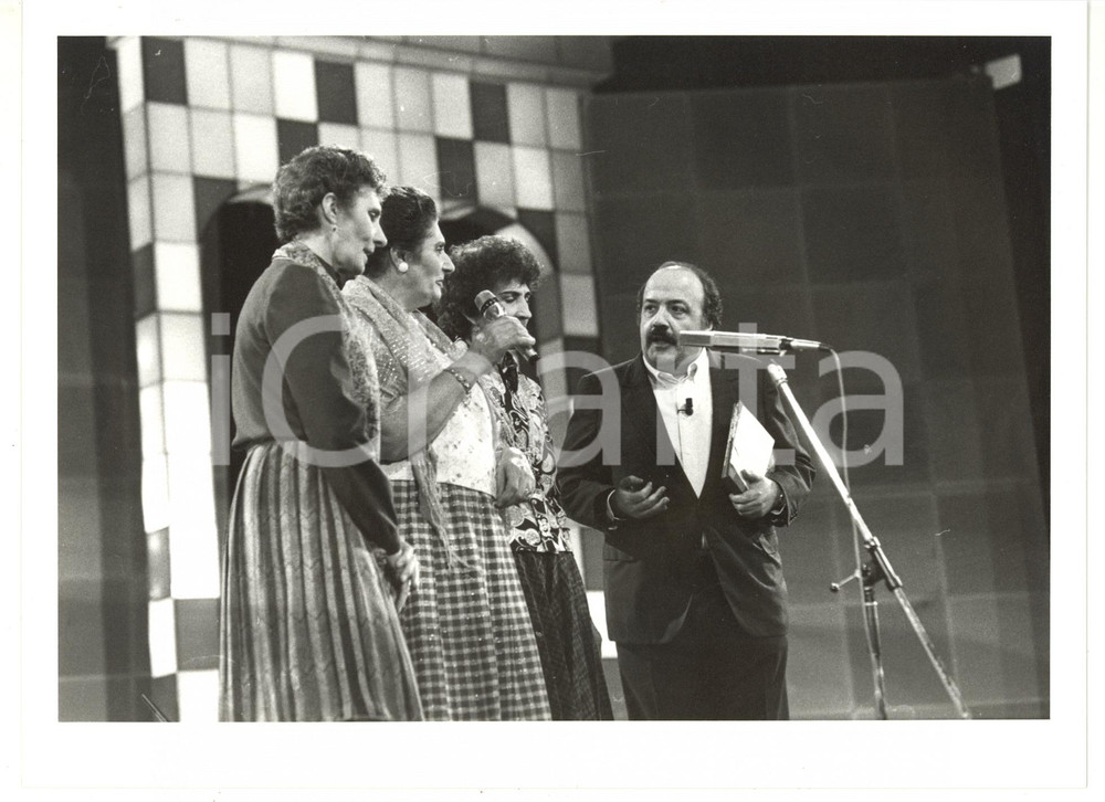 1990 ca MAURIZIO COSTANZO SHOW Intervista alle Sorelle BETTINELLI *Foto 24x18