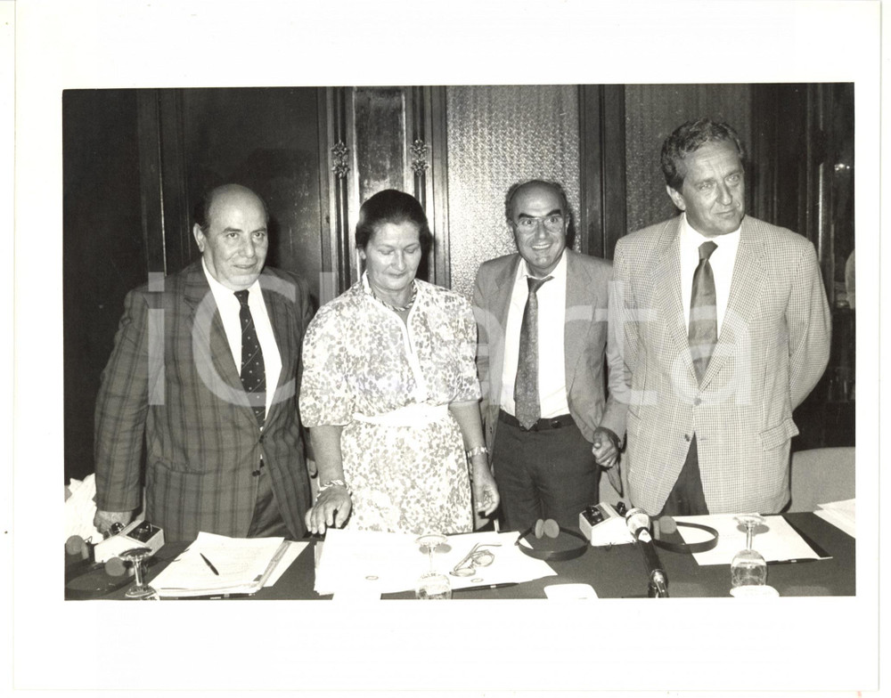 1988 BARI - EUROPACINEMA Simone VEIL - Carlo RIPA DI MEANA - Carmine CIANFARANI