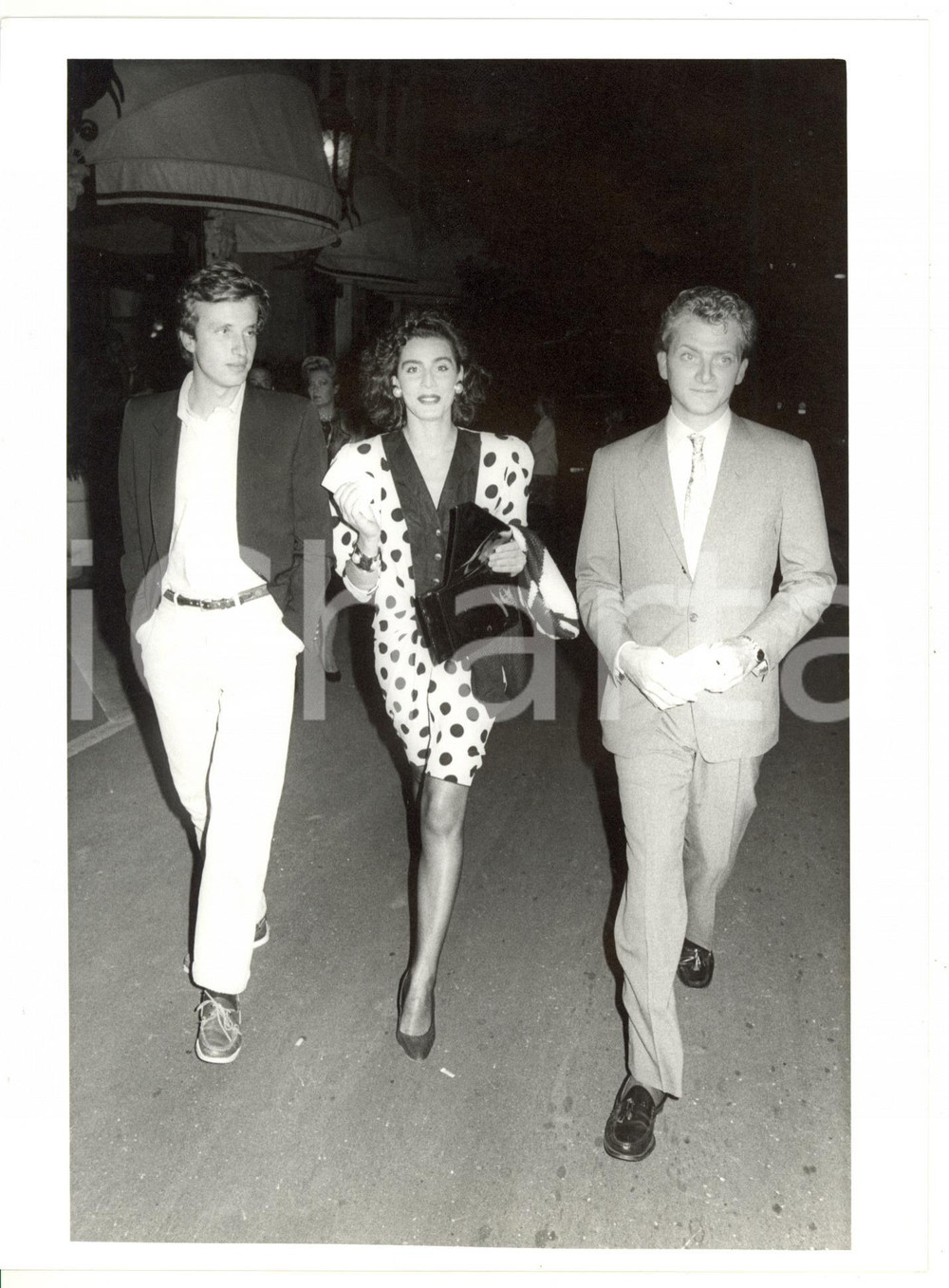 1985 ca COSTUME Antonia DELL'ATTE a passeggio con Guido TORLONIA *Foto