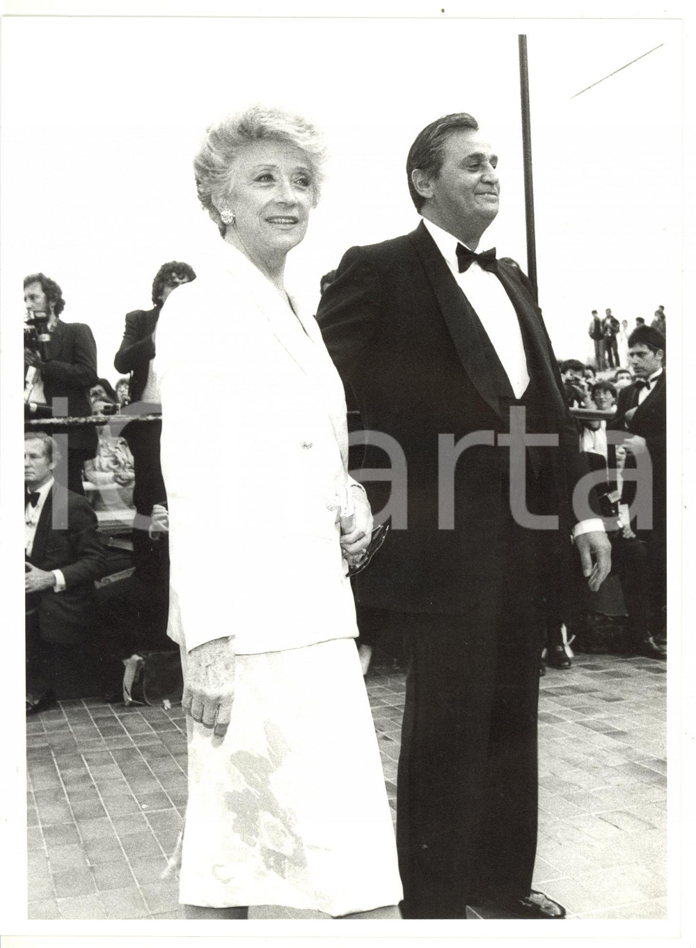 1985 ca CINEMA L'attore Roger HANIN con la moglie Christine GOUZE-RENAL *Foto 