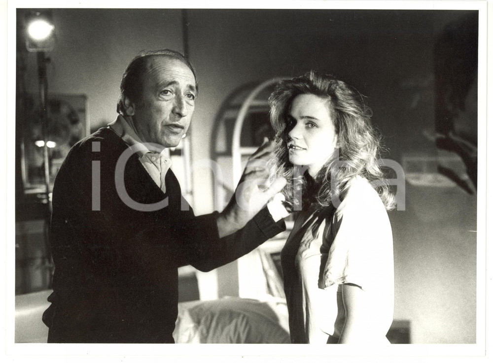 1986 RAI DUE "Fuori Scena" - Enzo MUZII sul set con Francesca NERI *Foto 24x18