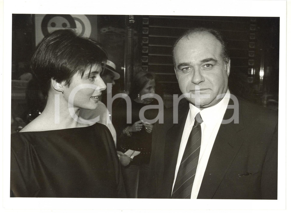 1985 ca COSTUME Isabella ROSSELLINI in trasmissione con Valerio ZANONE *Foto