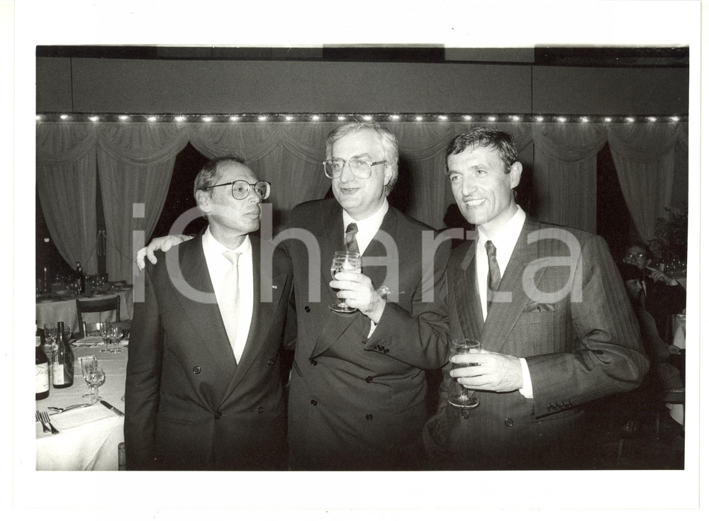Fotografia d epoca originale 1986 VENEZIA  CINEMA FranÃ§ois LEOTARD a cena con Bertrand TAVERNIER  Foto 1