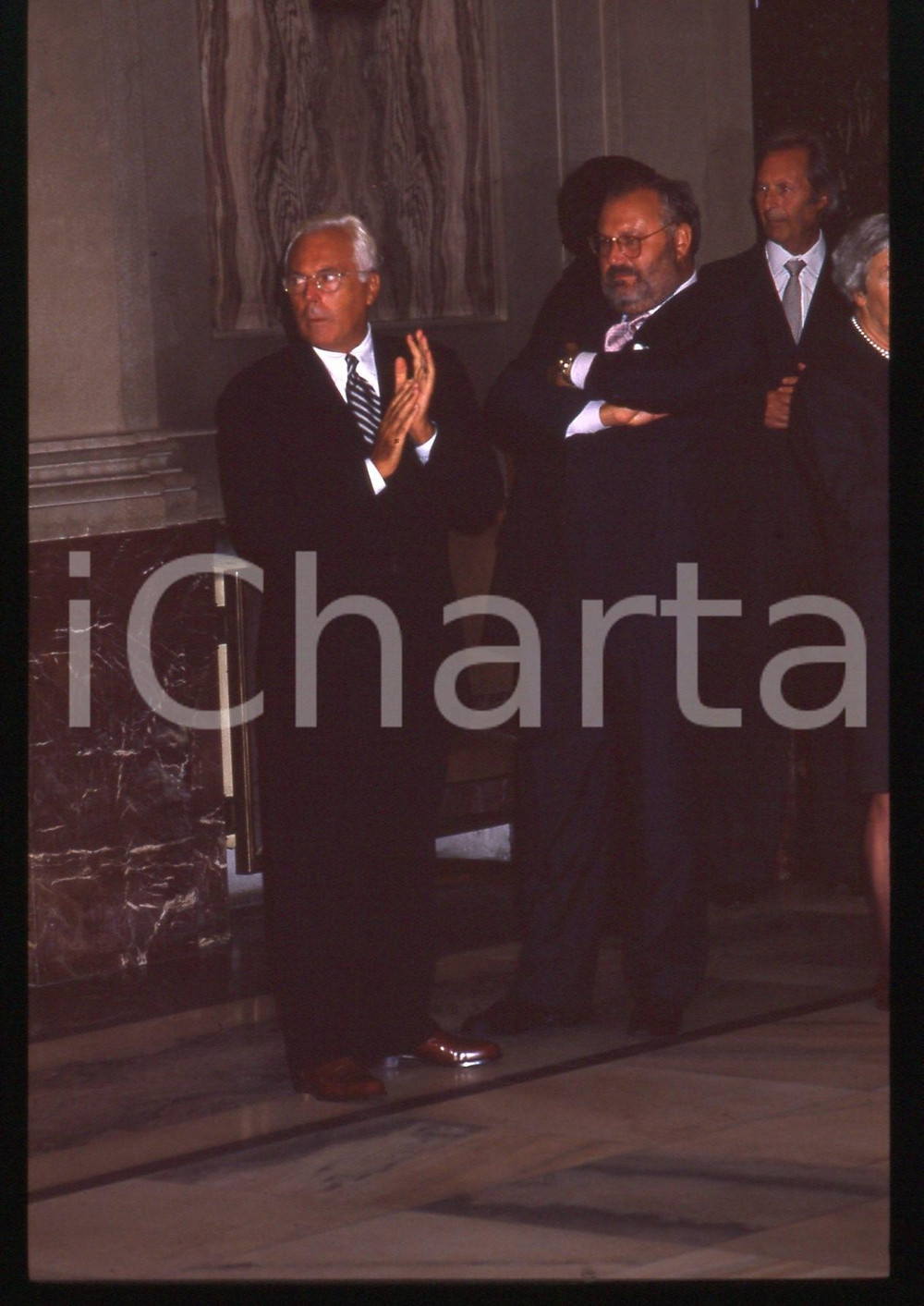 Fotografia d epoca originale Giorgio ARMANI e Gianfranco FERRÃˆ  MODA 1995 ca  35 mm vintage slide 2 1