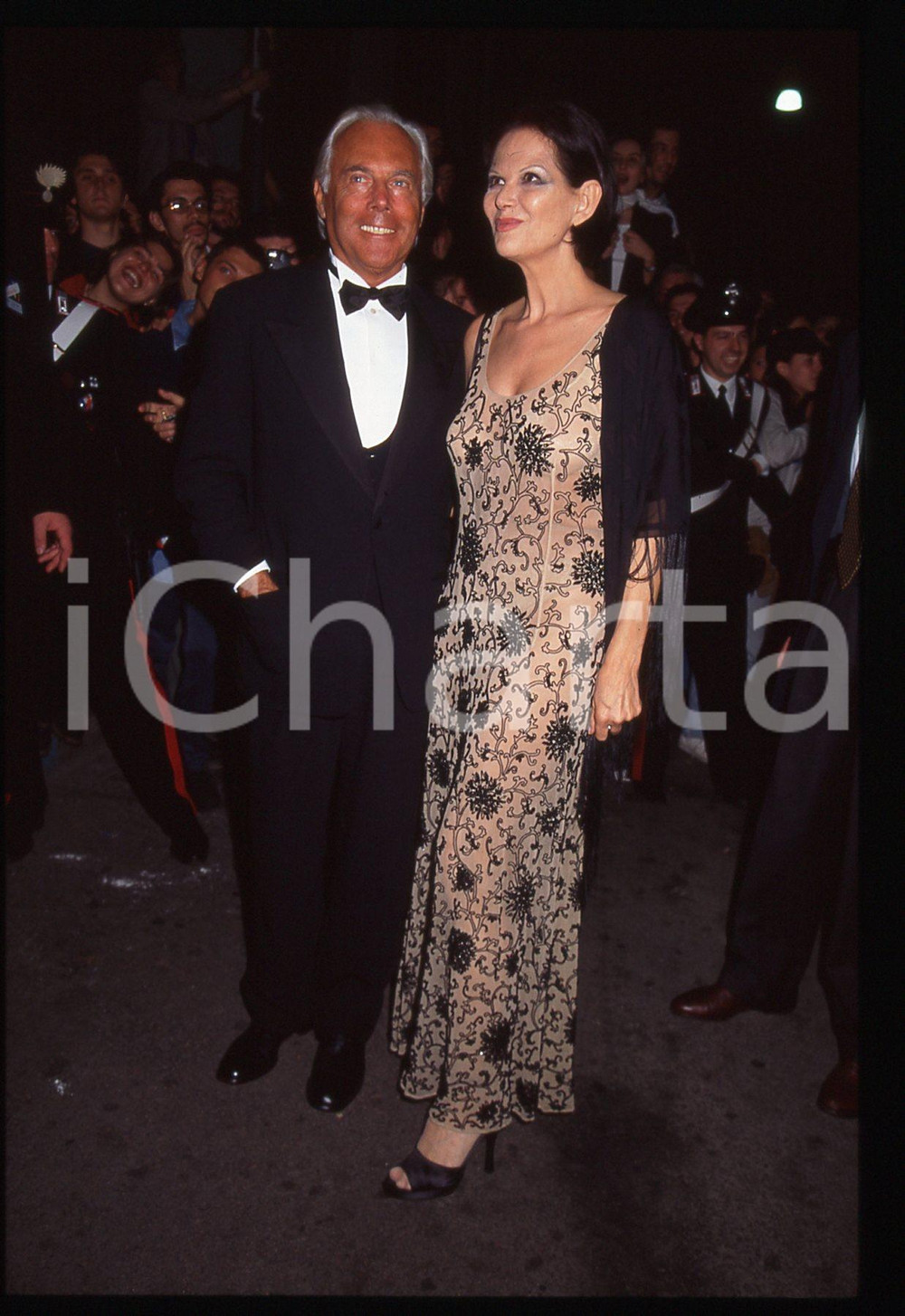 Fotografia d epoca originale Giorgio ARMANI e Claudia CARDINALE  CINEMA 1990 ca  35 mm vintage slide 4 1