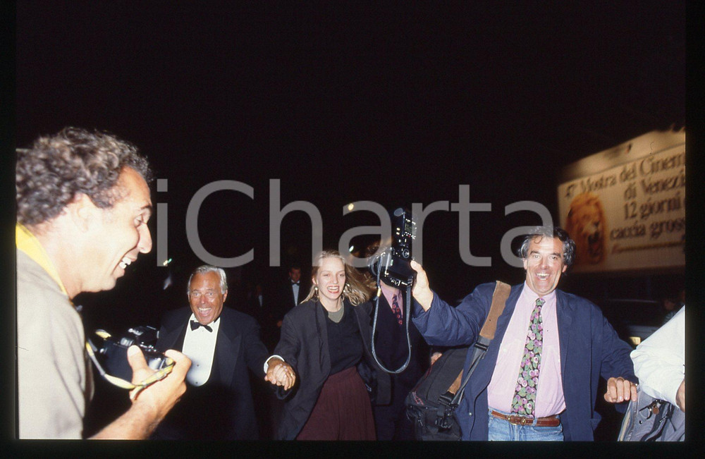 Fotografia d epoca originale Giorgio ARMANI e Uma THURMAN FESTIVAL CINEMA VENEZIA 1990  35 mm vintage slide 1