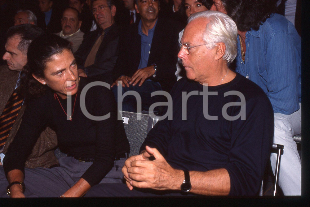 Fotografia d epoca originale Giorgio e Silvana ARMANI  MODA 1995 ca  35 mm vintage slide 2 1