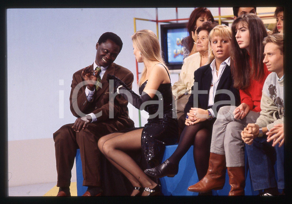 Laura FREDDI e IDRIS - OCCHIO ALLO SPECCHIO CANALE 5 1992 *35mm vintage slide 5