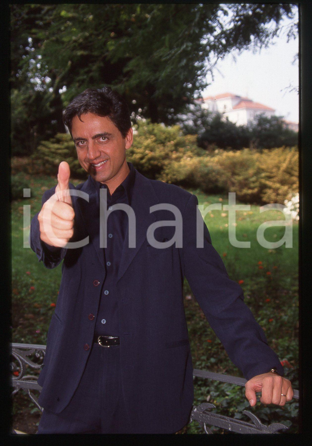 Fotografia d epoca originale Valerio STAFFELLI  STRISCIA LA NOTIZIA MILANO 1996 35 mm vintage slide 4 1