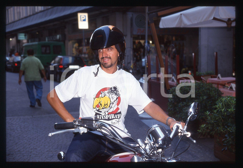 Valerio STAFFELLI - MODA e COSTUME - MILANO 2000 ca 35 mm vintage slide 48