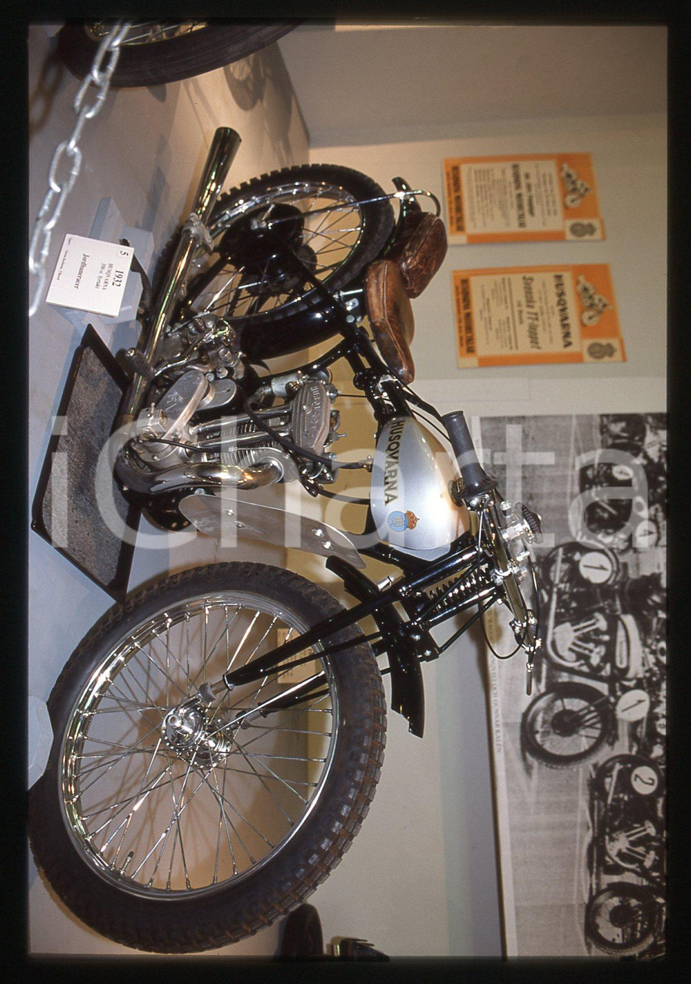 HUSQVARNA 1932 350 CC - HUSKVARNA 2003 35 mm vintage slide 2