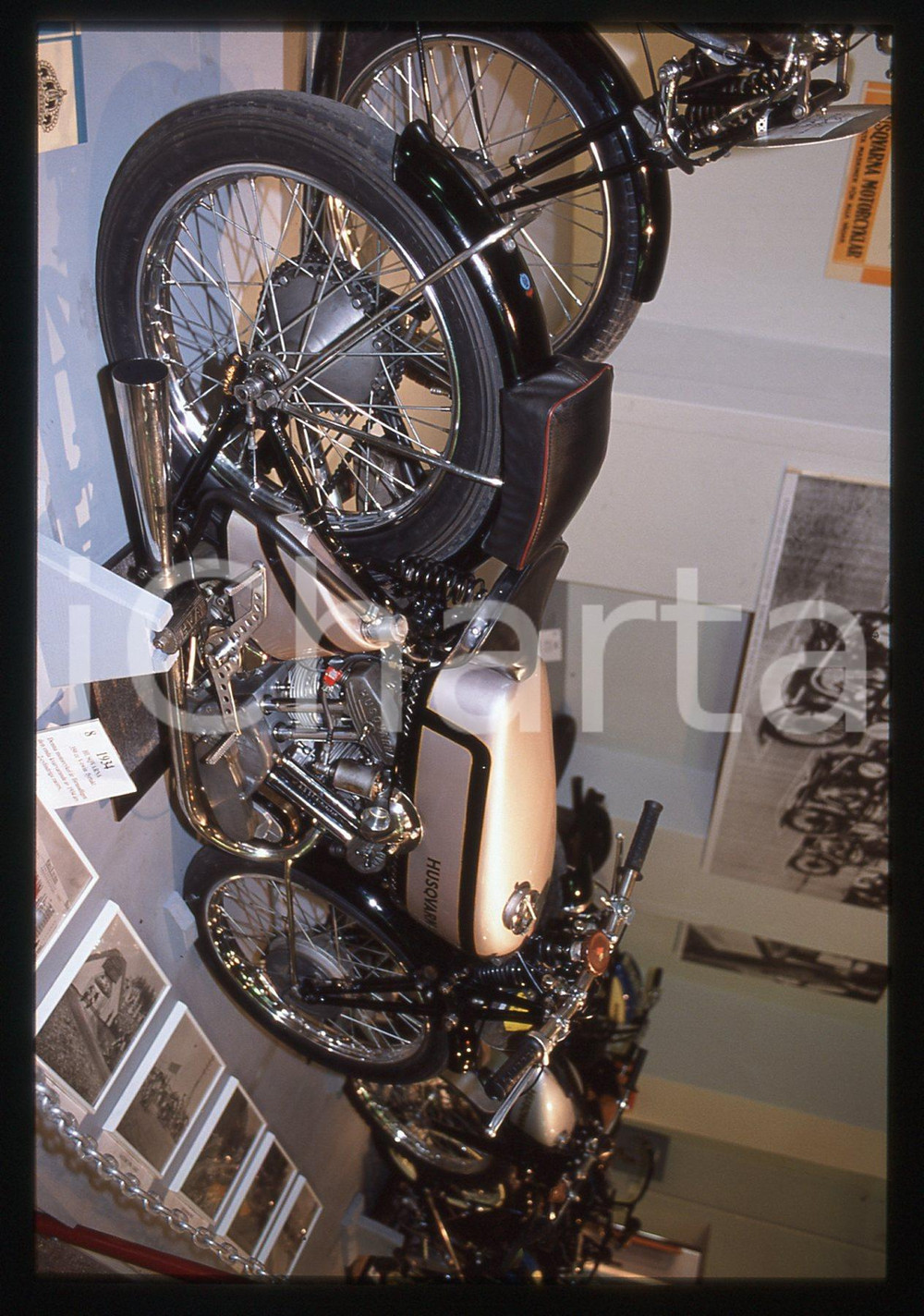 HUSQVARNA 1934 350 CC - HUSKVARNA 2003 35 mm vintage slide
