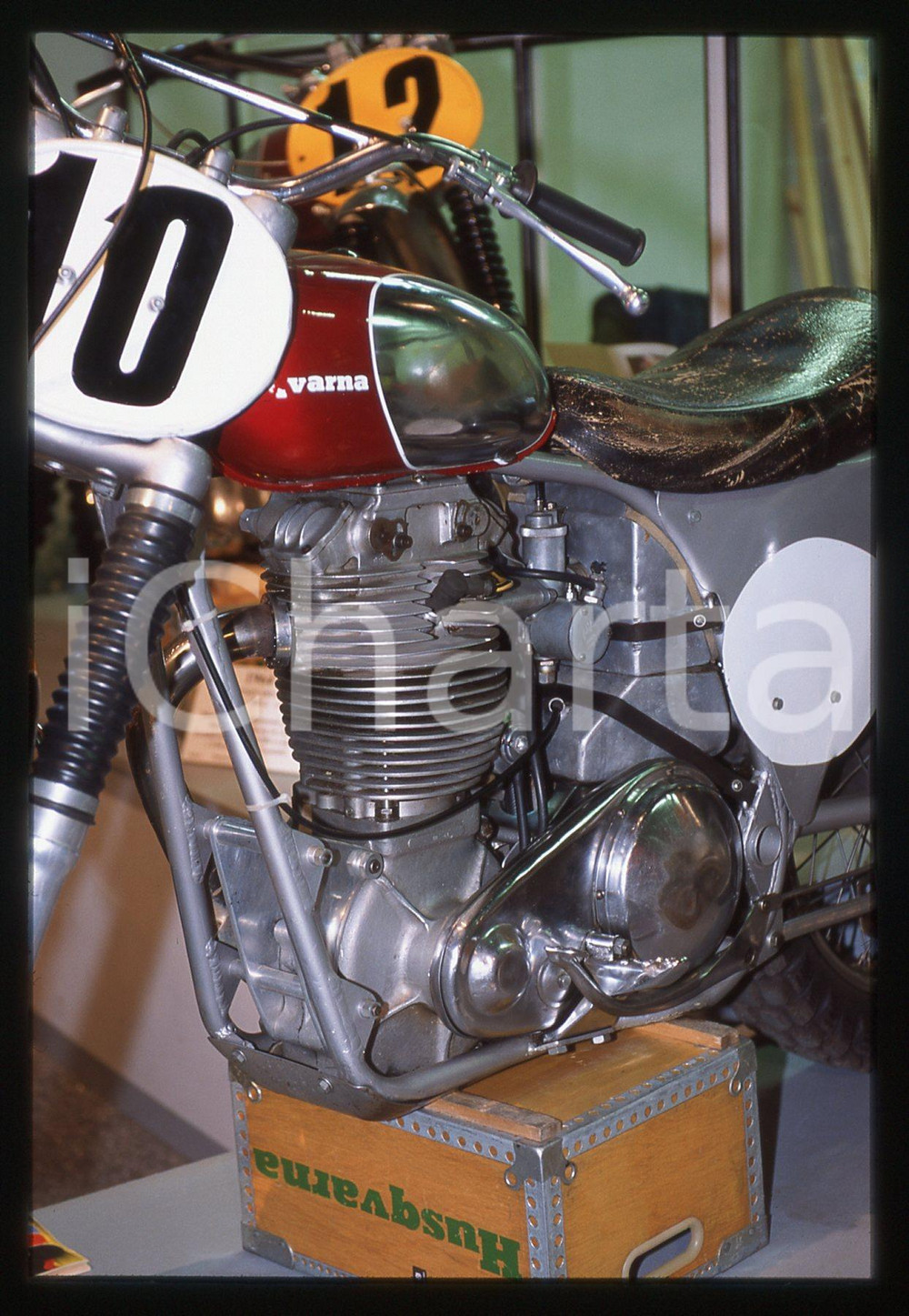 HUSQVARNA 1959 200 CC - HUSKVARNA 2003 35 mm vintage slide