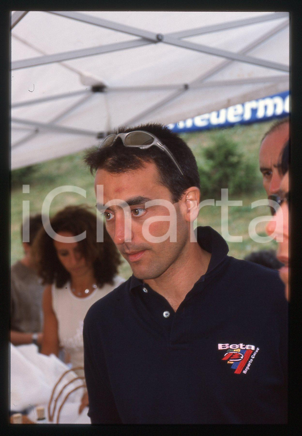 World TRIAL Championship 2003 - SESTRIERE 2003 35 mm vintage slide 5 Diapositiva d'epoca, in formato 35 mm.CONDIZIONI: GOODE' severamente vietata la riproduzione. Tutti i diritti sono riservati.Nella diapositiva ICharta mette in vendita, sul negozio eBay e in esclusiva sul sito "icharta" il proprio archivio composto da numerose diapositive e negativi fotografici d'epoca, tutti originali e autentici, che attraversano la storia del costume italiano tra gli la fine degli anni Sessanta e Novanta.Si tratta di uno sguardo inedito sull'attualit&agrave;, la politica, la vita quotidiana, il gossip e la cultura, che fotografa il cambiamento della nazione in quest'ultimo scorcio del XX secolo. Un'occasione unica per il mercato del collezionismo, che vede finalmente disponibile un archivio eccezionale per vastit&agrave;, tematiche e condizioni, in un settore (il negativo fotografico e la diapositiva) di assoluta novit&agrave; e dalle interessanti prospettive di investimento.  GOOD/buono   originale e autentica 1