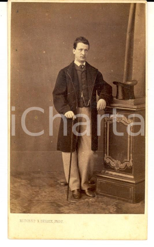 Fotografia d epoca originale 1870 ca GENOVA Gentiluomo in abito da passeggio Foto HODCEND & DEGOIX CDV 1