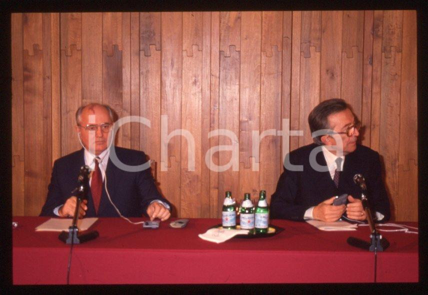 Fotografia d epoca originale 35mm vintage slide 1989 MILANO Michail GORBACHEV Giulio ANDREOTTI 1 1