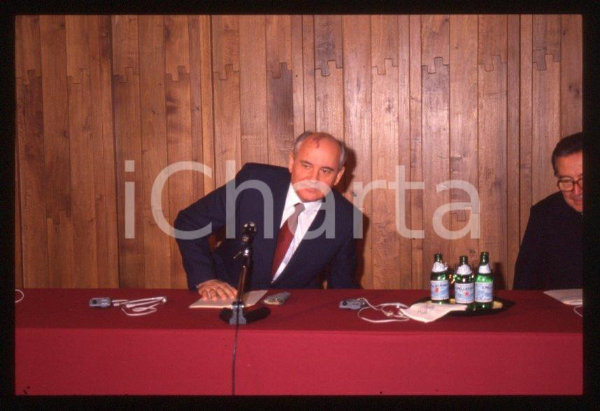 Fotografia d epoca originale 35mm vintage slide 1989 MILANO Michail GORBACHEV Giulio ANDREOTTI 4 1
