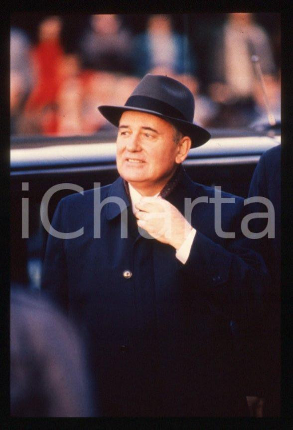 Fotografia d epoca originale 35mm vintage slide 1989 MILANO Michail GORBACHEV  Arrivo in auto 3 1