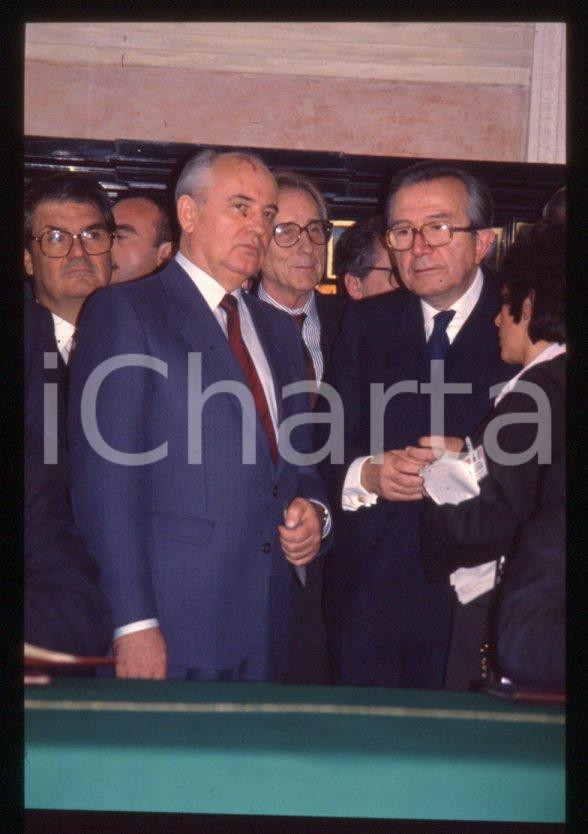 Fotografia d epoca originale 35mm vintage slide 1989 MILANO Michail GORBACHEV Giulio ANDREOTTI 10 1