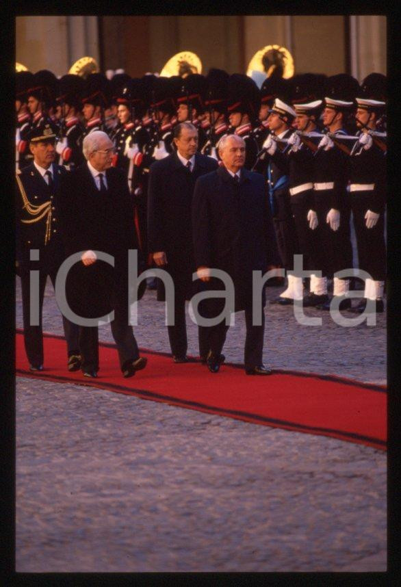 Fotografia d epoca originale 35mm vintage slide 1989 ROMA QUIRINALE Francesco COSSIGA Michail GORBACHEV 23 1