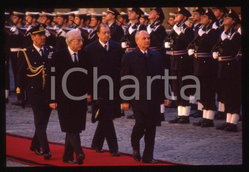 Fotografia d epoca originale 35mm vintage slide 1989 ROMA QUIRINALE Francesco COSSIGA Michail GORBACHEV 25 1