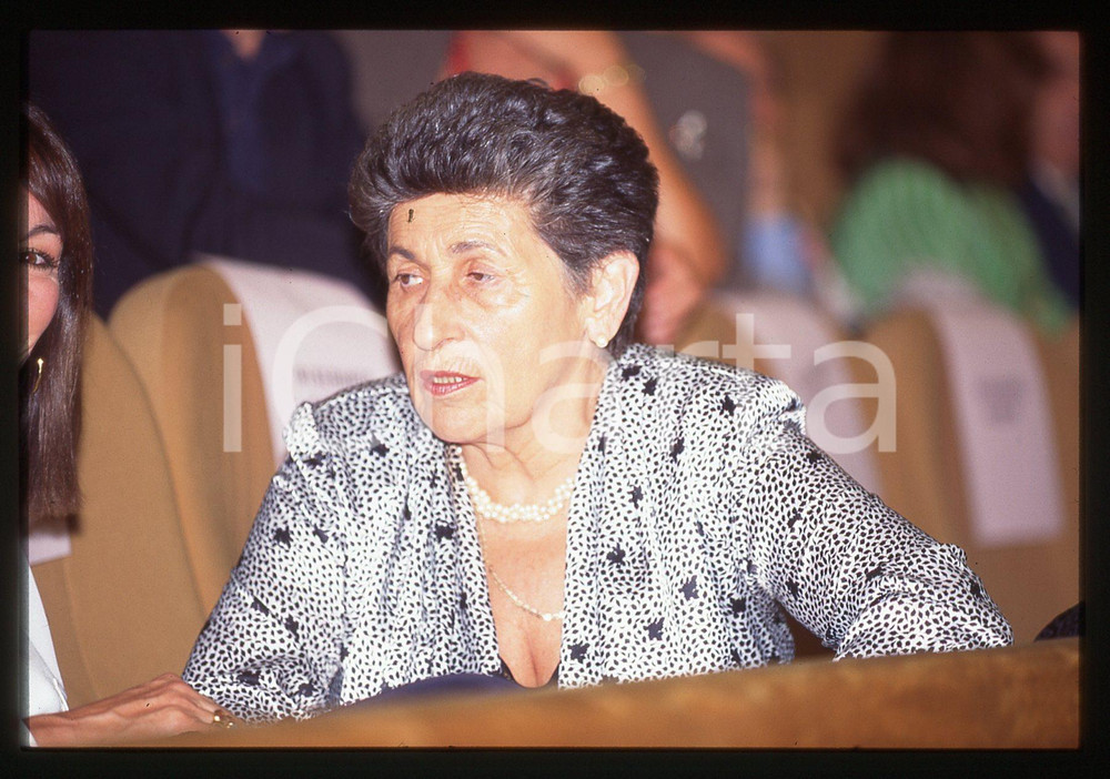 35mm vintage slide* 1987 COSTUME - Miriam MAFAI (19)