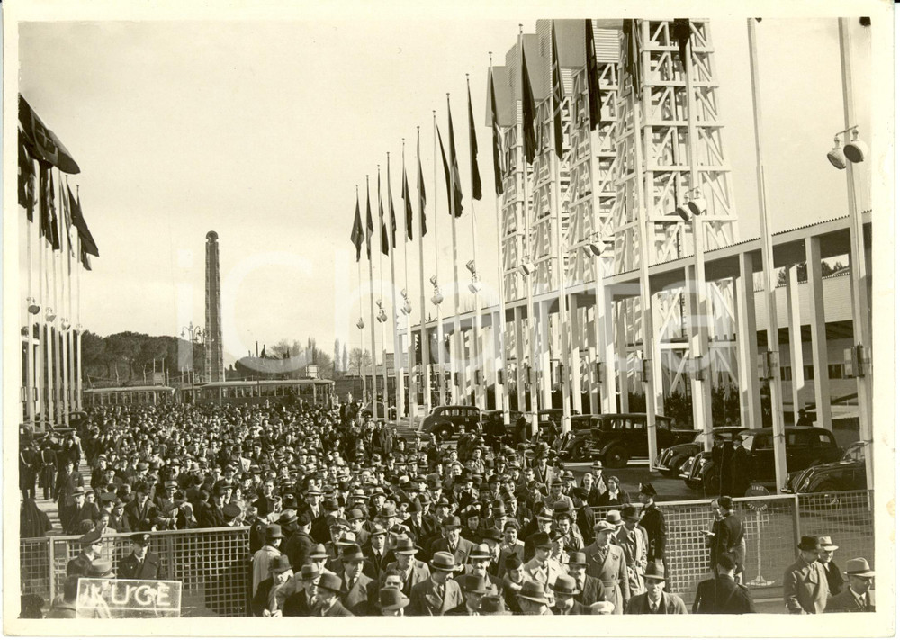 Fotografia d epoca originale 1939 ROMA Dipendenti Amministrazione Finanziaria Mostra Minerale Fotografia 1