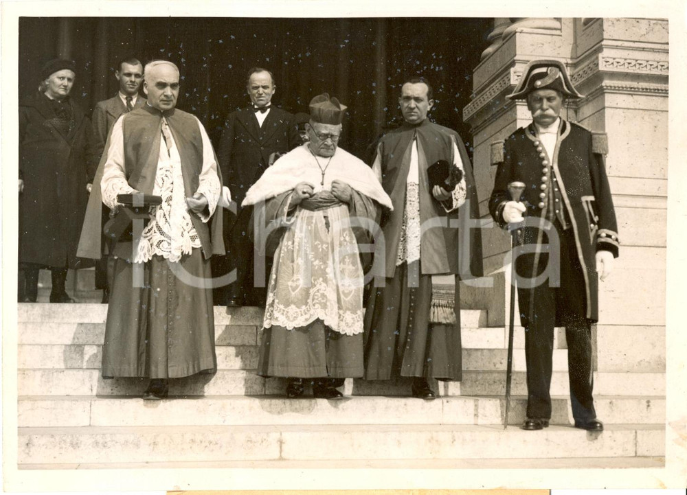Fotografia d epoca originale 1938 PARIS Cardinal Alfred BAUDRILLART dopo commemorazione Louis VEUILLOT Foto 1