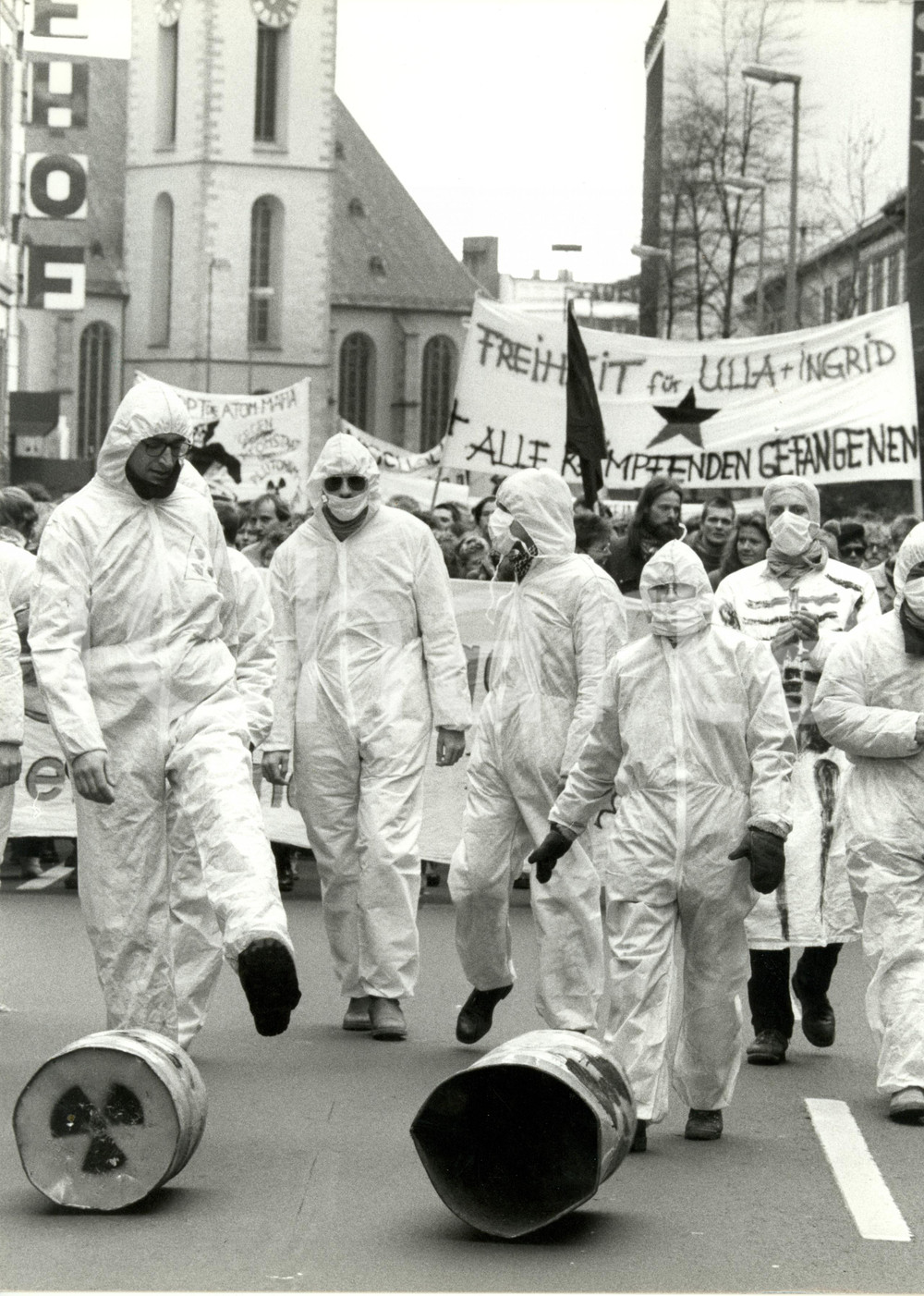 Fotografia d epoca originale 1988 FRANCOFORTE D Manifestanti con tute e striscioni contro centrale nucleare 1