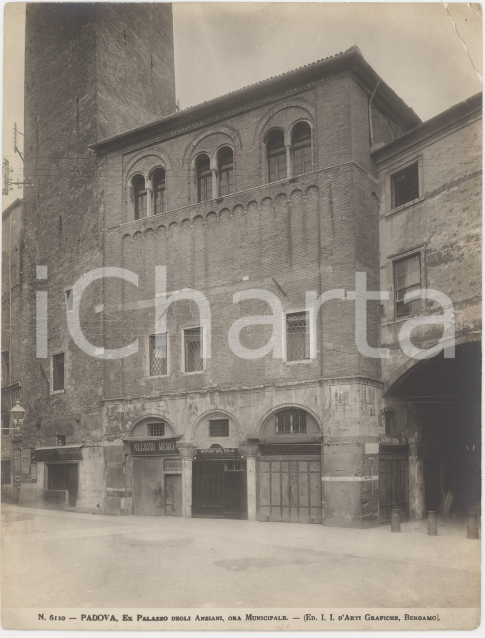 Fotografia d epoca originale 1940 ca PADOVA Ex Palazzo degli Anziani ora Municipale  Foto 19x25 cm 1