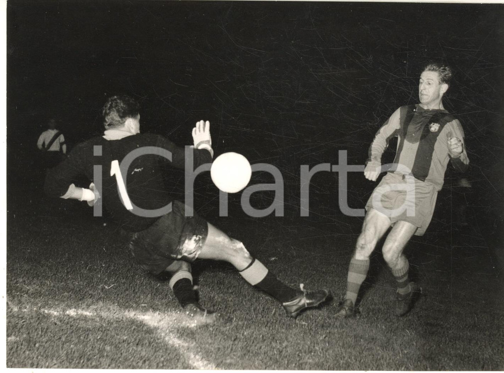 1959 CALCIO COPPA DELLE FIERE INTER-BARCELLONA 2-4 Azione di Zoltán CZIBOR Foto