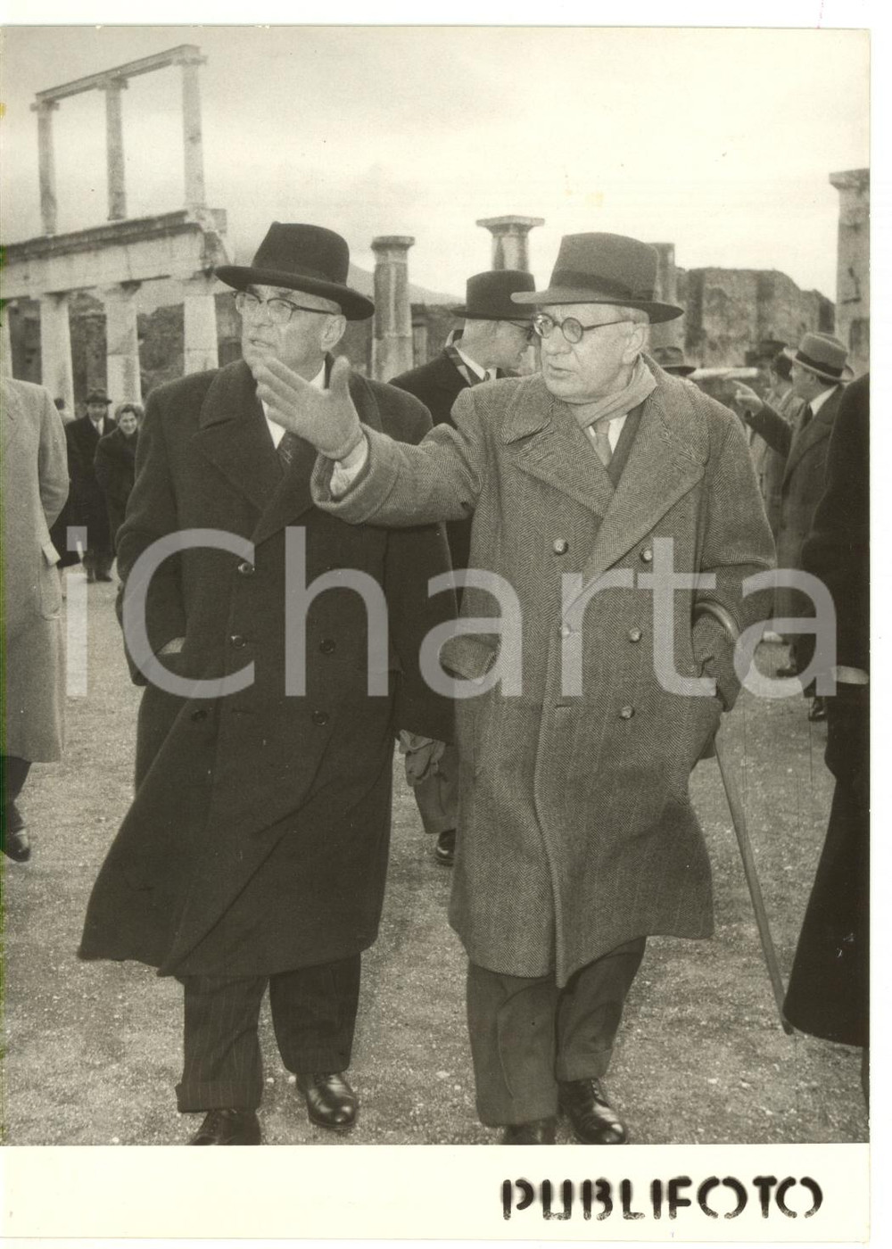 1954 POMPEI Presidente turco Celâl BAYAR visita la città con Amedeo MAIURI *Foto