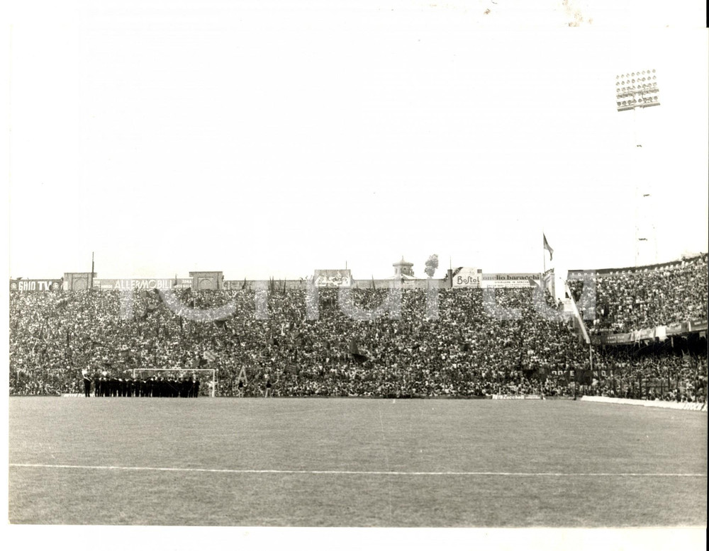 Fotografia d epoca originale 1960 ca CALCIO SERIE A GENOVA Lo stadio MARASSI gremito di tifosi Foto 24x18 1