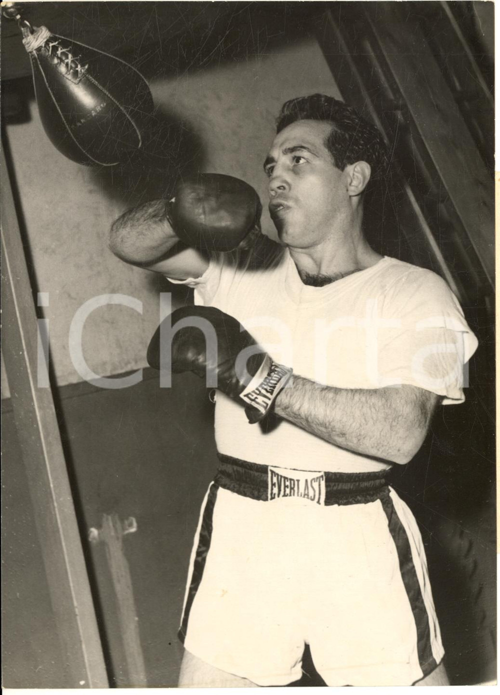 1954 PARIS BOXE Pugile Paddy DeMARCO in allenamento al punching ball *Foto