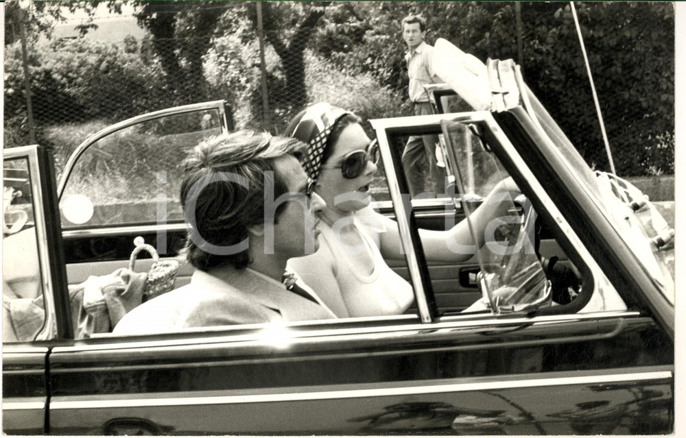 1973 Corrado PANI Edwige FENECH sul set "Anna, quel particolare piacere" Foto 5 Fotografia d'epoca. CONDIZIONI: GFORMATO: 30x20 cm    originale e autentica 1