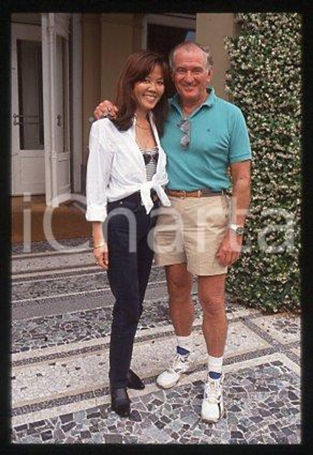 35mm vintage slide* 1999 ca ITALY Rod TAYLOR Australian actor and wife (20)