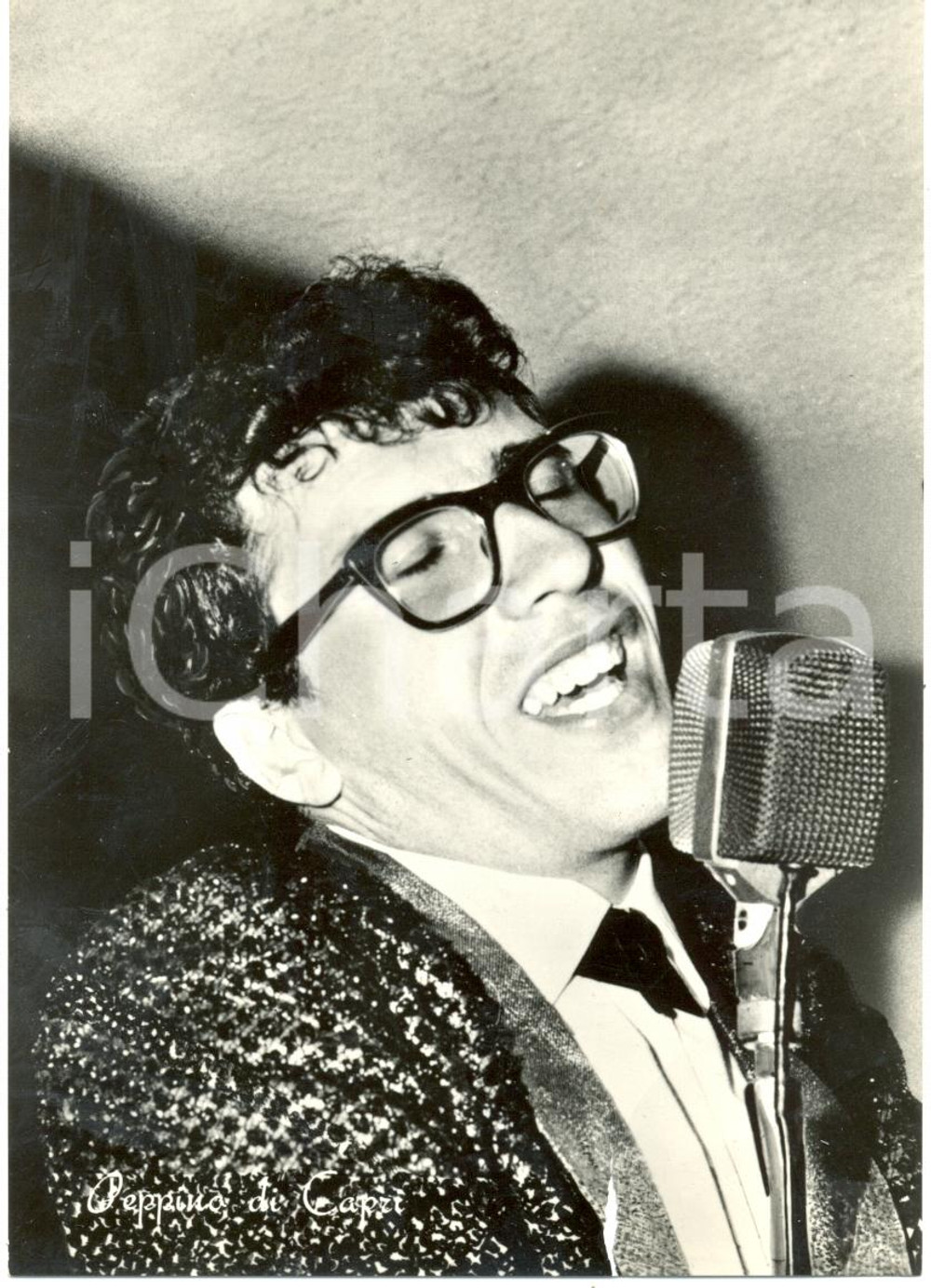 Cartolina originale da collezione 1960 ca MUSICA Peppino DI CAPRI canta al microfono *Cartolina FG NV DANNEGGIATA 1