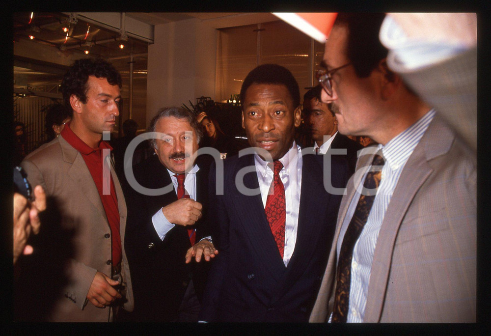 35mm vintage slide* 1989 CALCIO Gianni MINÀ e PELÉ ad un evento per ITALIA '90 2