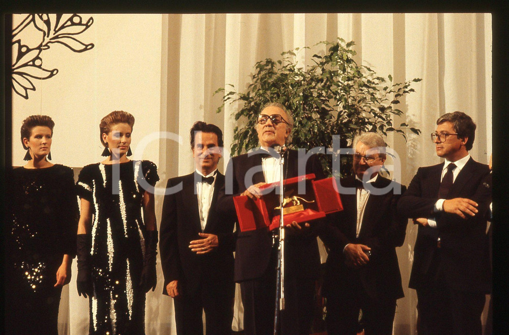 Fotografia d epoca originale 35mm vintage slide 1985 VENEZIA Federico FELLINI  Leone d Oro alla carriera 1 1