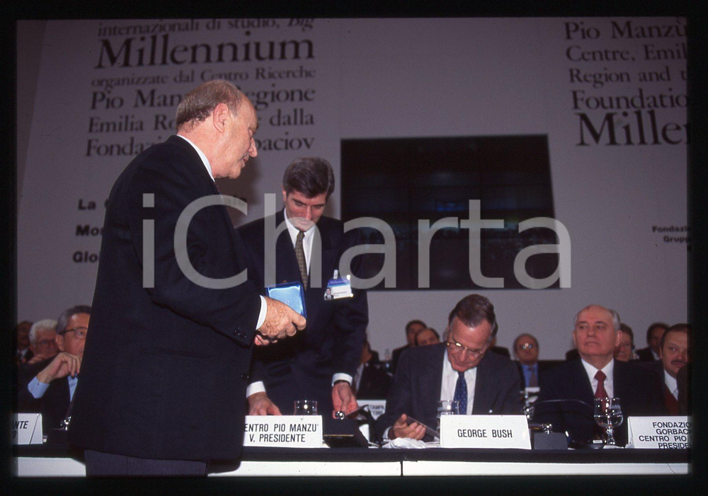 35mm vintage slide* 1994 RIMINI Arnaldo POMODORO George BUSH Michail GORBACHEV 1
