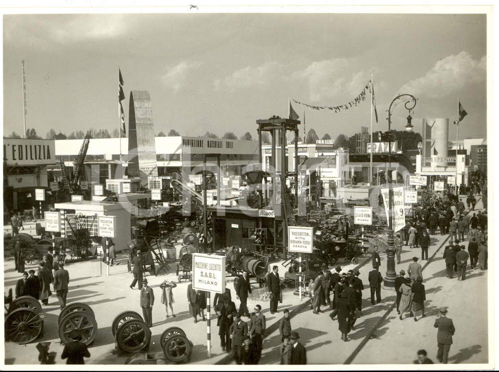Fotografia d epoca originale 1939 MILANO Viali espositivi della Fiera ROSSBETON Macchine LUZZATTO Foto 1