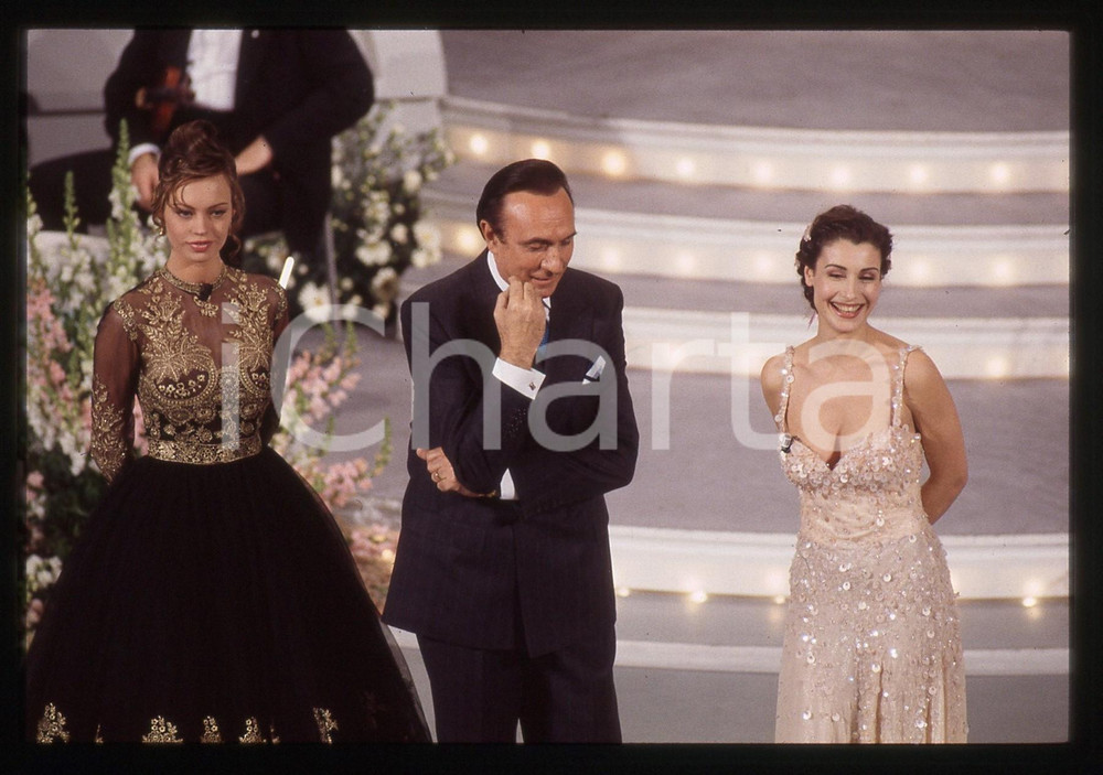 35mm vintage slide*1995 FESTIVAL SANREMO Anna FALCHI Claudia KOLL Pippo BAUDO 28